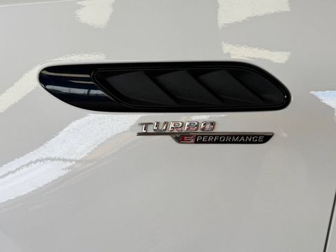 Used 2024 Mercedes-Benz C 63 AMG S image 36