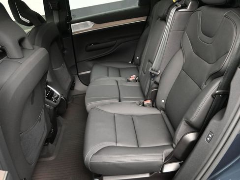 New 2025 Volvo EX90 Ultra image 15