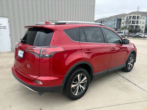 Used 2016 Toyota RAV4 XLE AWD/4WD image 8