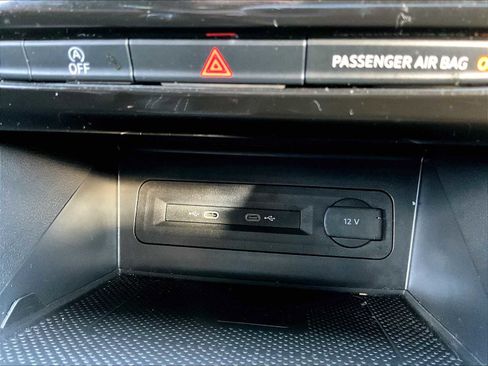 Used 2022 Volkswagen Atlas SE image 27