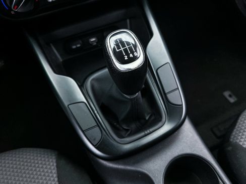 Used 2020 Kia Soul LX FWD image 19