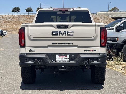 New 2026 GMC Sierra 1500 AT4X w/ AT4X AEV Edition AWD/4WD image 4