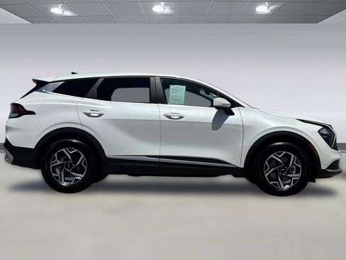 Used 2023 Kia Sportage LX FWD image 7