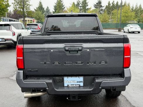 Used 2026 Toyota Tacoma SR5 AWD/4WD image 6