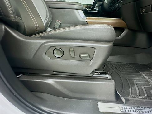 Used 2024 Chevrolet Silverado 3500 High Country w/ High Country Premium Package image 24
