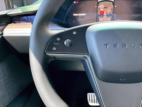 Used 2024 Tesla Model X AWD/4WD image 17