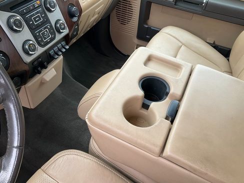 Used 2016 Ford F250 Lariat w/ Chrome Package image 14