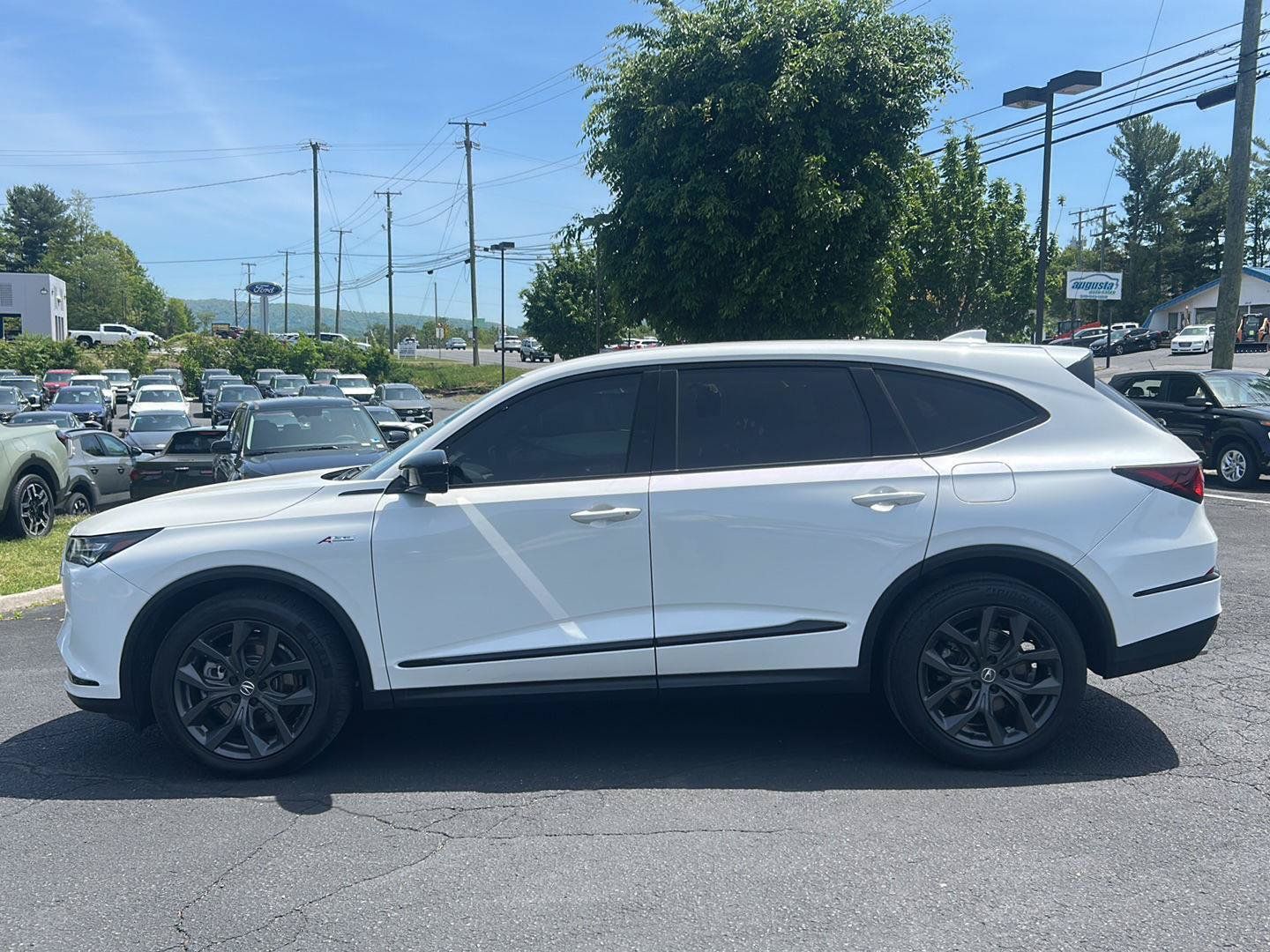 Used 2022 Acura MDX A-Spec AWD/4WD image 2
