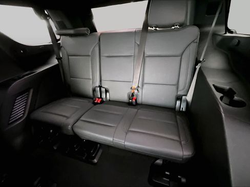 Used 2024 Chevrolet Tahoe LT w/ Luxury Package RWD image 35