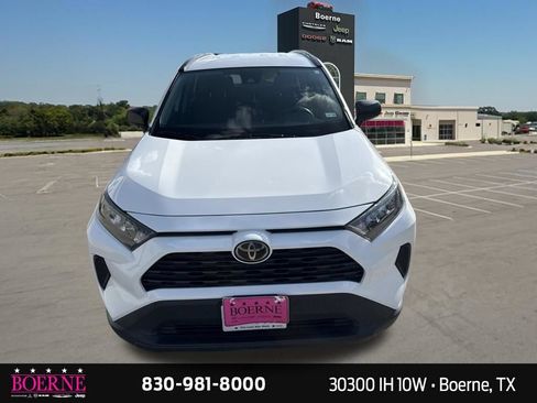 Used 2021 Toyota RAV4 LE FWD image 6