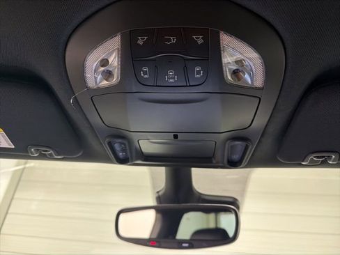 New 2026 Chrysler Pacifica Limited w/ S Appearance Package image 12