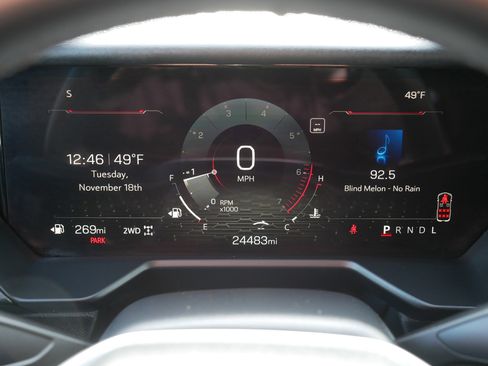 Used 2025 GMC Acadia Elevation image 21