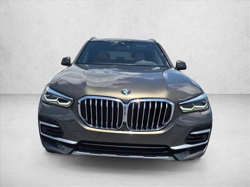 Used 2023 BMW X5 sDrive40i w/ Premium Package RWD image 2