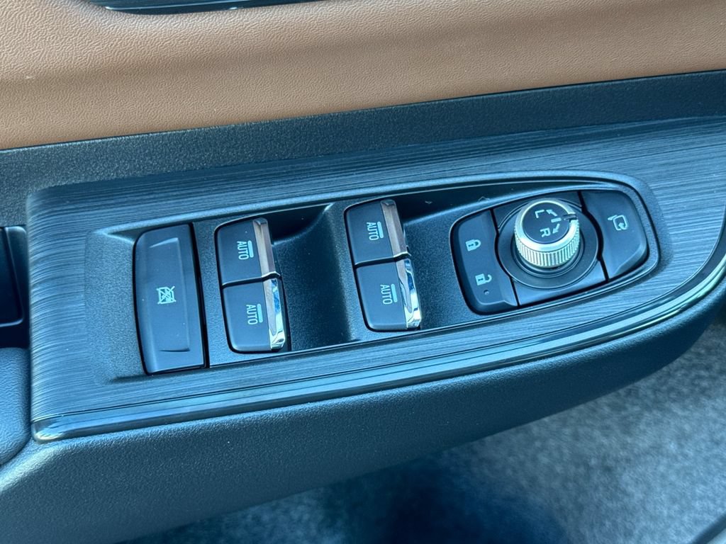 New 2026 Subaru Outback Touring AWD/4WD image 11