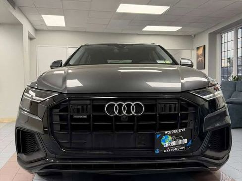 Used 2020 Audi Q8 Premium Plus w/ Premium Plus Package AWD/4WD image 2
