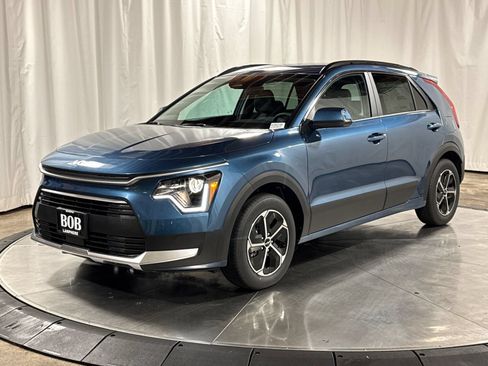 New 2026 Kia Niro EX FWD image 1