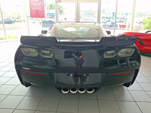 Used 2016 Chevrolet Corvette Z06 w/ 3LZ Preferred Equipment Group RWD image 5