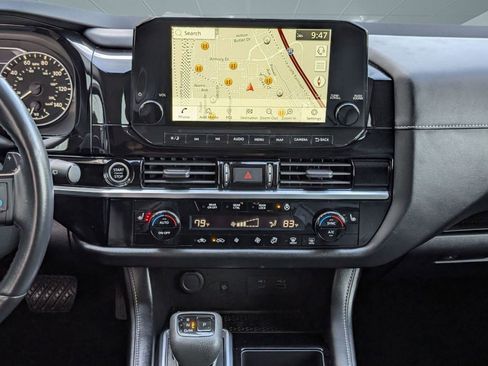 Used 2023 Nissan Pathfinder SL image 29