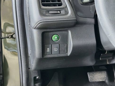 Used 2018 Honda HR-V LX image 27