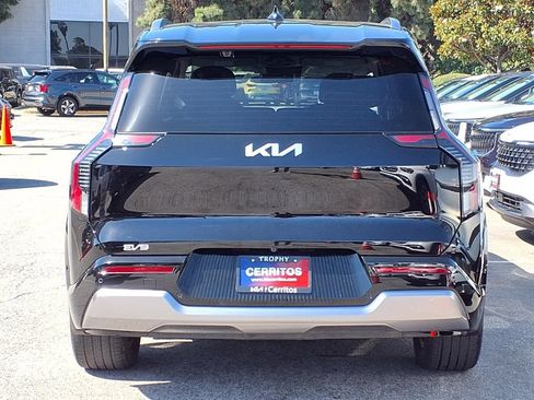 Certified 2024 Kia EV9 Land AWD/4WD image 5