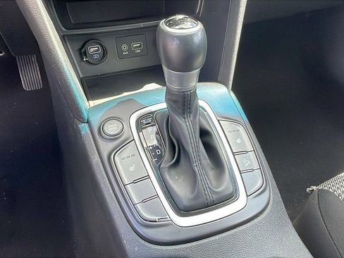 Used 2020 Hyundai Kona SEL FWD image 16