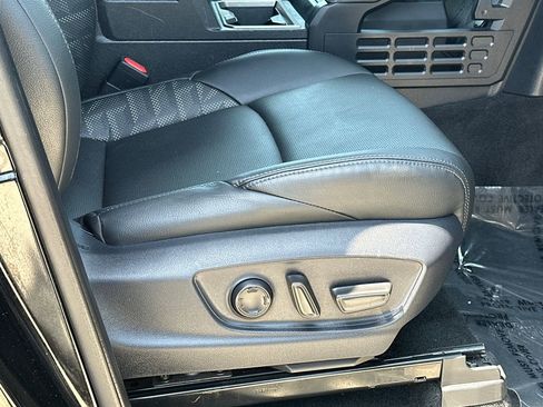 Used 2024 Toyota Tacoma TRD Sport w/ TRD Sport Premium Package AWD/4WD image 14