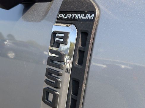 Used 2024 Ford F250 Platinum AWD/4WD image 39