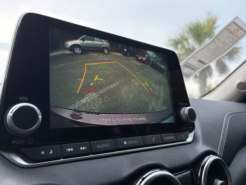 Used 2023 Nissan Sentra SV image 13