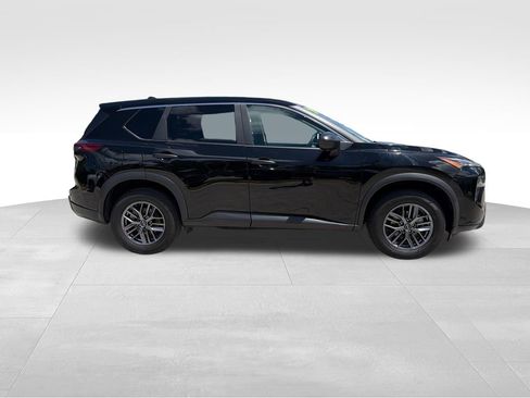 Used 2024 Nissan Rogue S FWD image 8