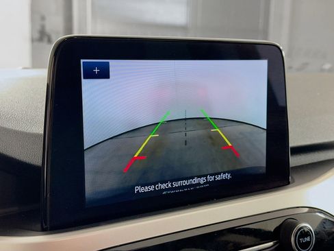 Used 2020 Ford Escape SE image 22