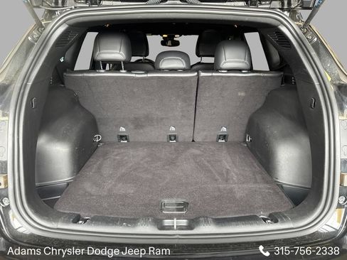 Used 2024 Jeep Compass Trailhawk AWD/4WD image 8