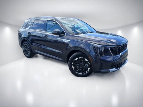 Used 2025 Kia Sorento S w/ Panoramic Sunroof Package FWD image 2