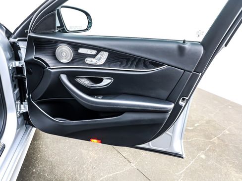 Used 2017 Mercedes-Benz E 300 image 24