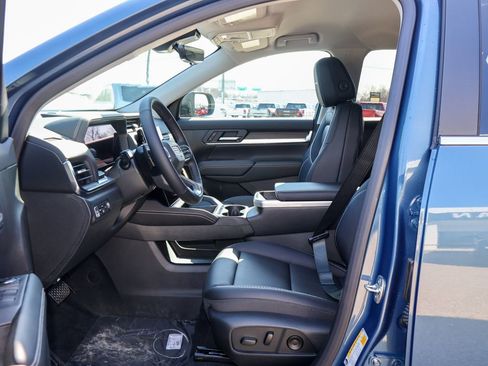 New 2026 GMC Terrain Denali w/ LPO, Floor Liner Package image 7