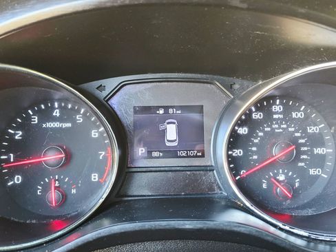 Used 2020 Kia Sedona LX image 15