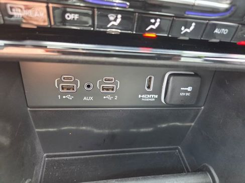 Certified 2023 Jeep Grand Cherokee Overland image 13