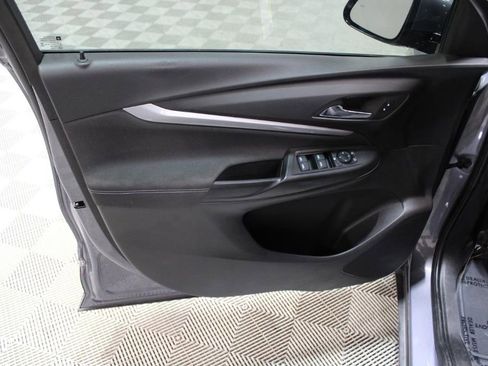 Used 2022 Chevrolet Bolt EUV LT w/ Driver Confidence Package image 15