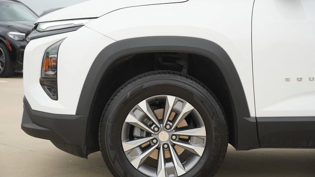 Used 2026 Chevrolet Equinox LT FWD image 5