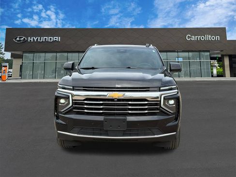 Used 2025 Chevrolet Tahoe LT AWD/4WD image 2