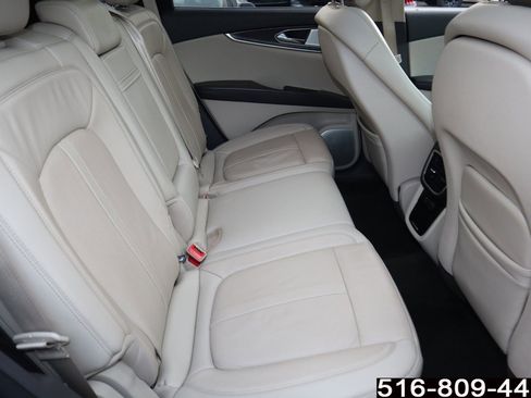 Used 2020 Lincoln Nautilus Reserve w/ Equipment Group 202A image 28