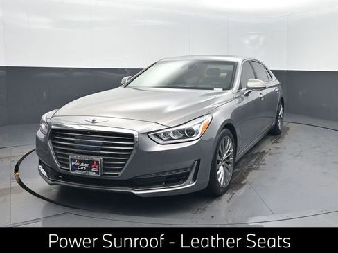 Used 2018 Genesis G90 3.3T Premium RWD image 1