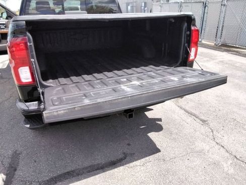 Used 2018 Chevrolet Silverado 1500 High Country AWD/4WD image 12