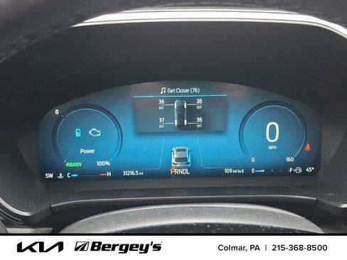Used 2023 Ford Escape Platinum w/ Premium Technology Package FWD image 21