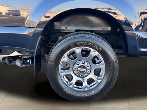 Used 2021 Ford F250 Lariat w/ Lariat Ultimate Package AWD/4WD image 48