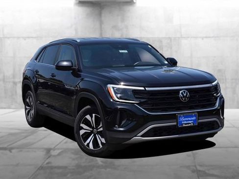 Certified 2024 Volkswagen Atlas Cross Sport SE AWD/4WD image 2