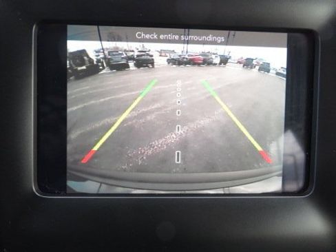 Used 2019 Jeep Cherokee Latitude Plus w/ Comfort/Convenience Group image 12