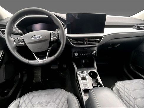 Used 2023 Ford Escape Platinum w/ Premium Technology Package image 9