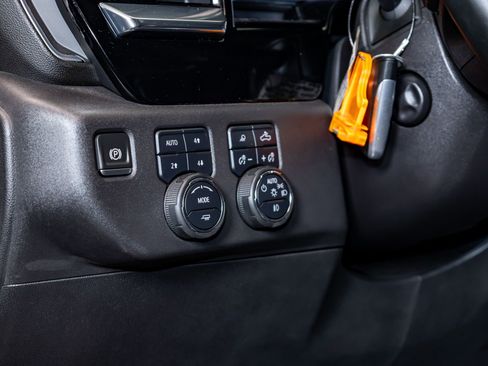 Used 2024 Chevrolet Silverado 1500 LTZ image 21