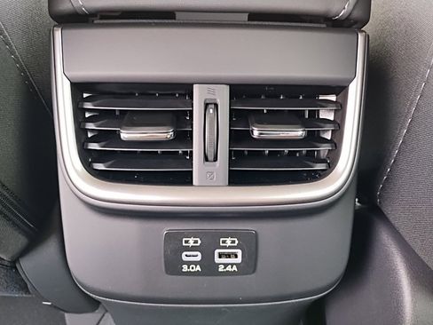 Used 2025 Subaru Legacy Premium image 44