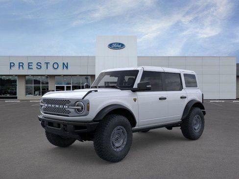 New 2025 Ford Bronco Badlands image 1